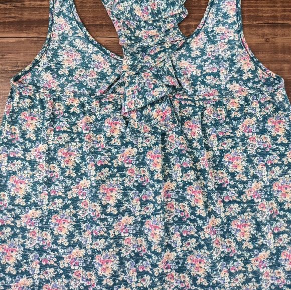 Forever 21 Green Floral Tank Top - Picture 11 of 15